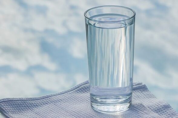 a glass of water for the lazy diet